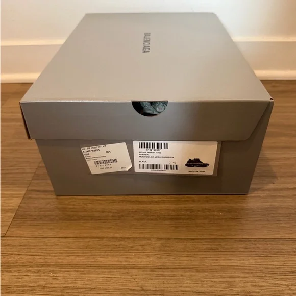 Balenciaga Black Runner Sneakers - Picture 4 of 9